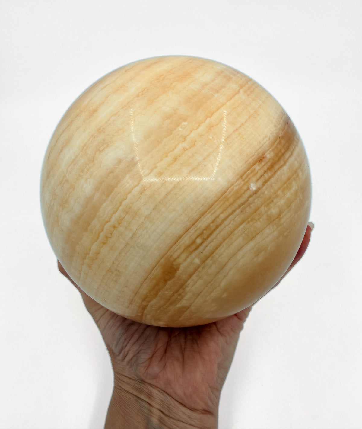 03-in-hand-r3.jpg
