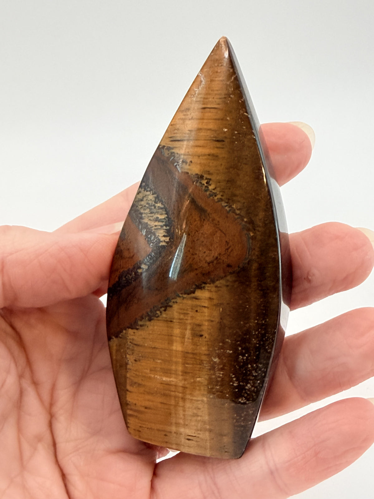 04-in-hand.jpg
