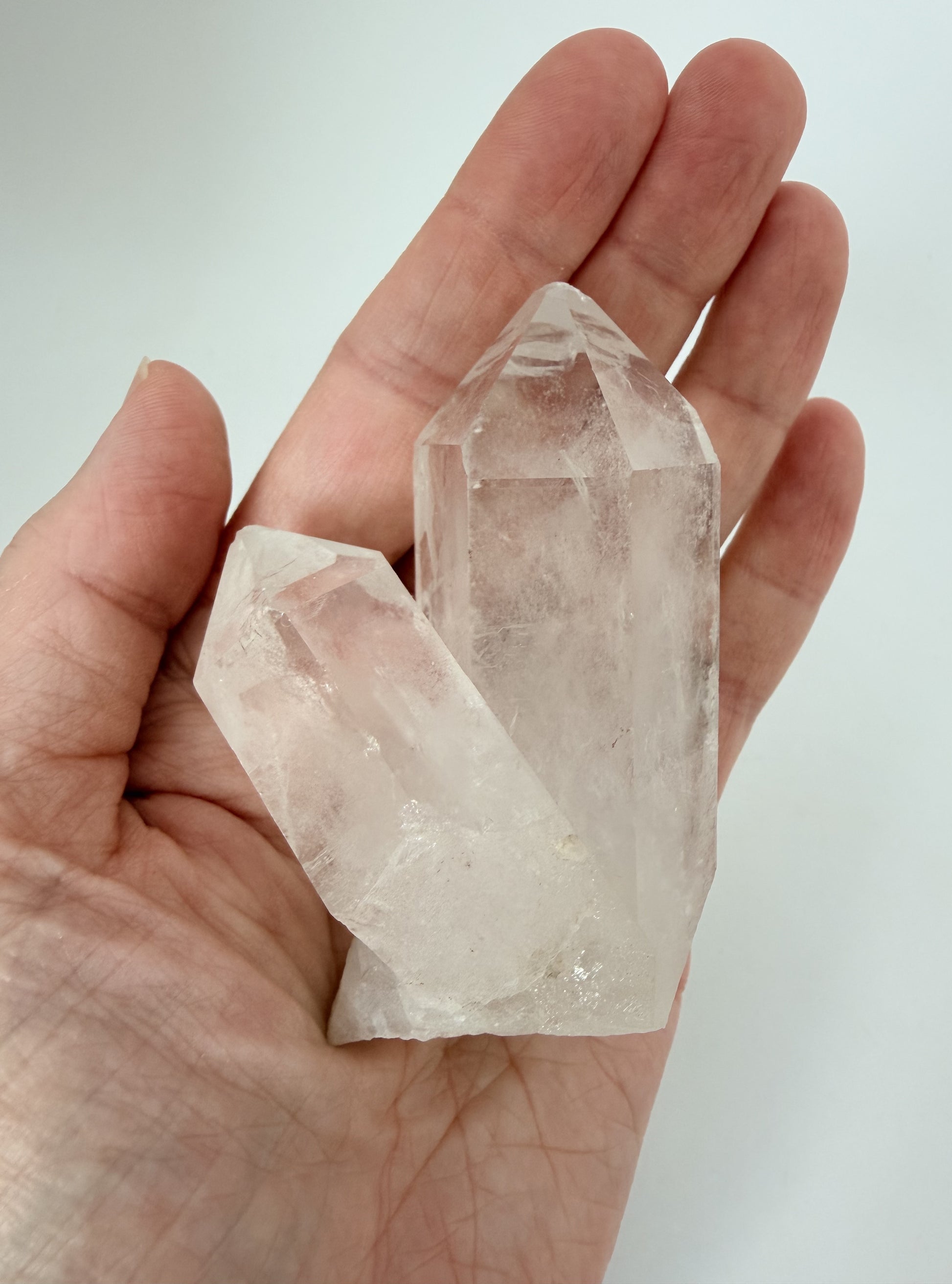 05-quartz-in-hand
