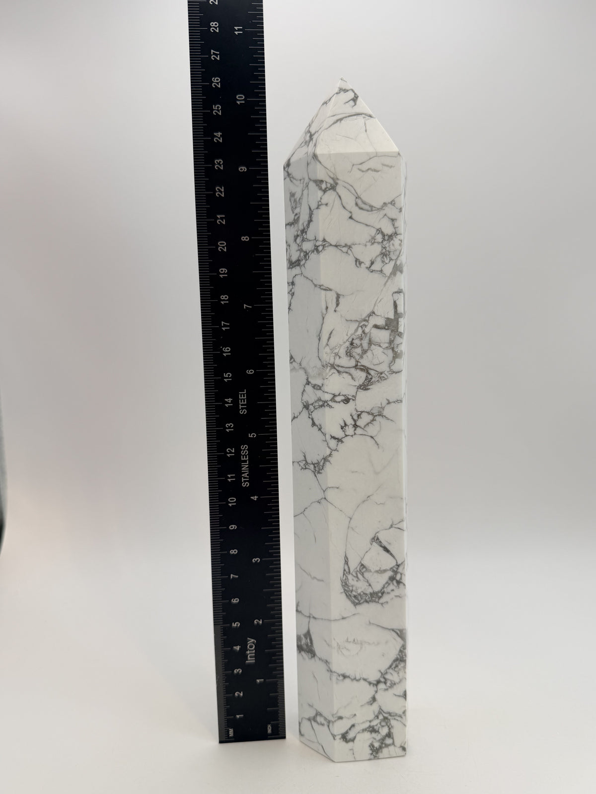 Howlite tower, ruler height