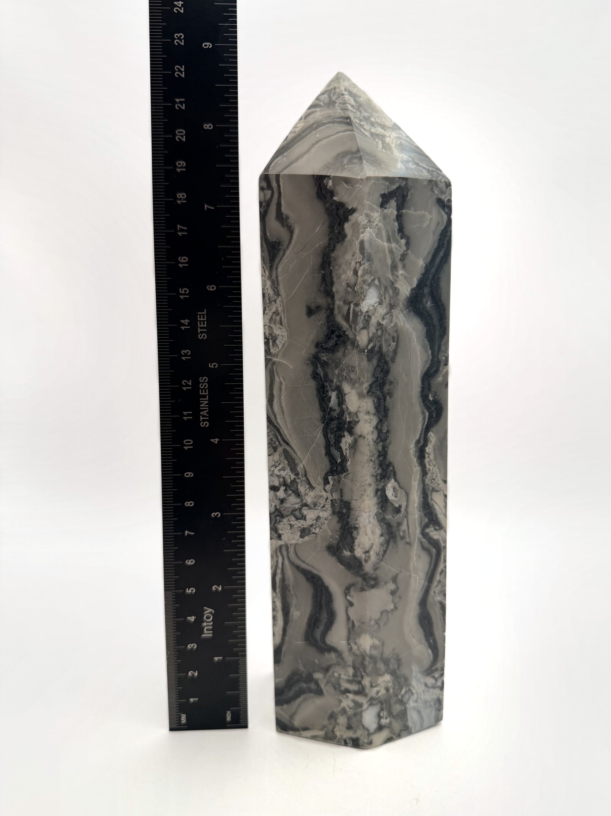 Picasso Jasper tower, black grey and cream landscape stone