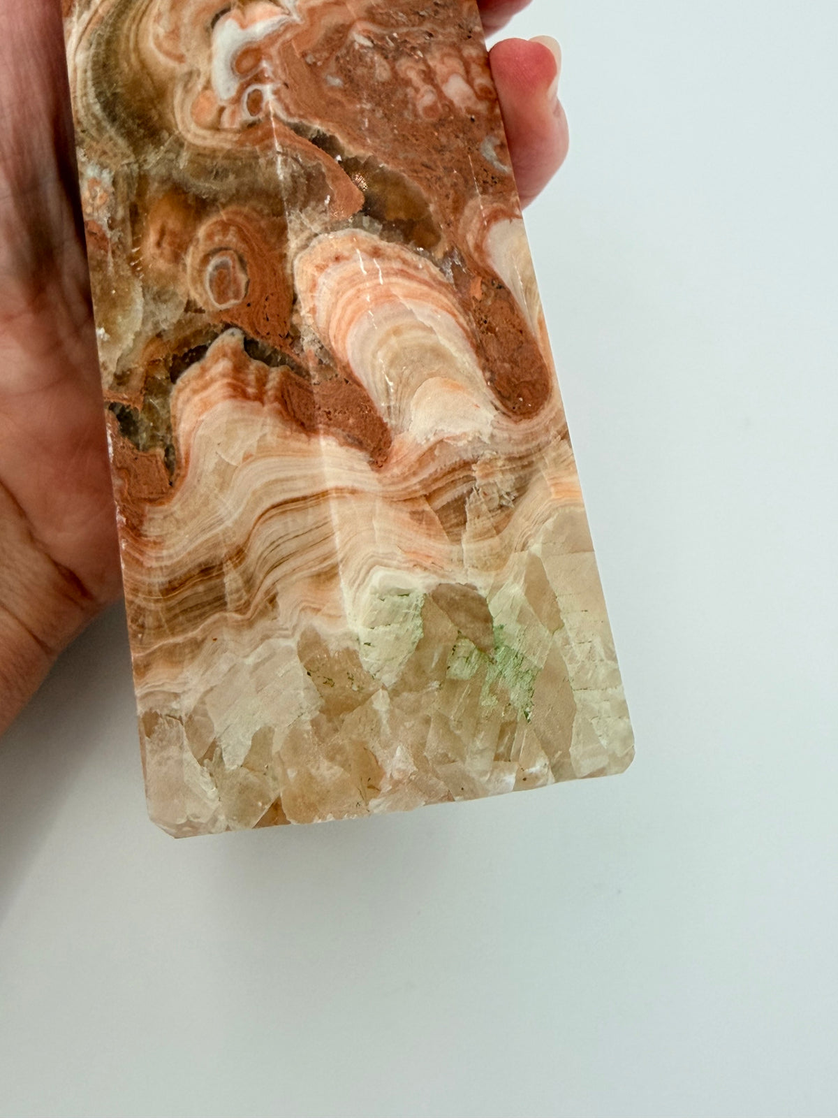 09-detail-in-hand.jpg