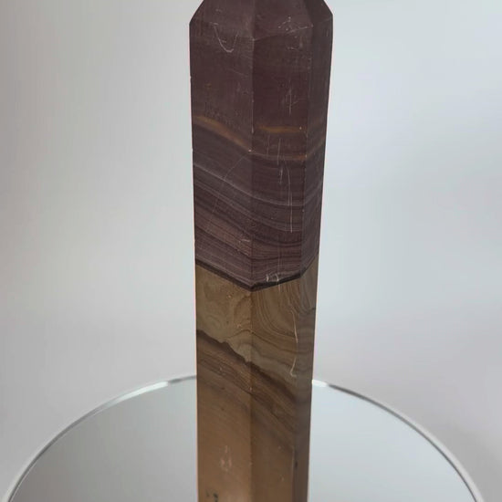 Picture jasper tower, rosewood brown over butterscotch gold