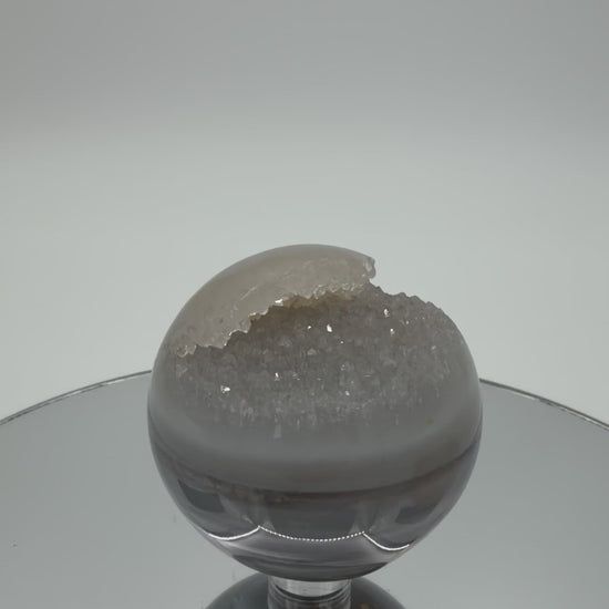 druzy-agate-sphere.mp4