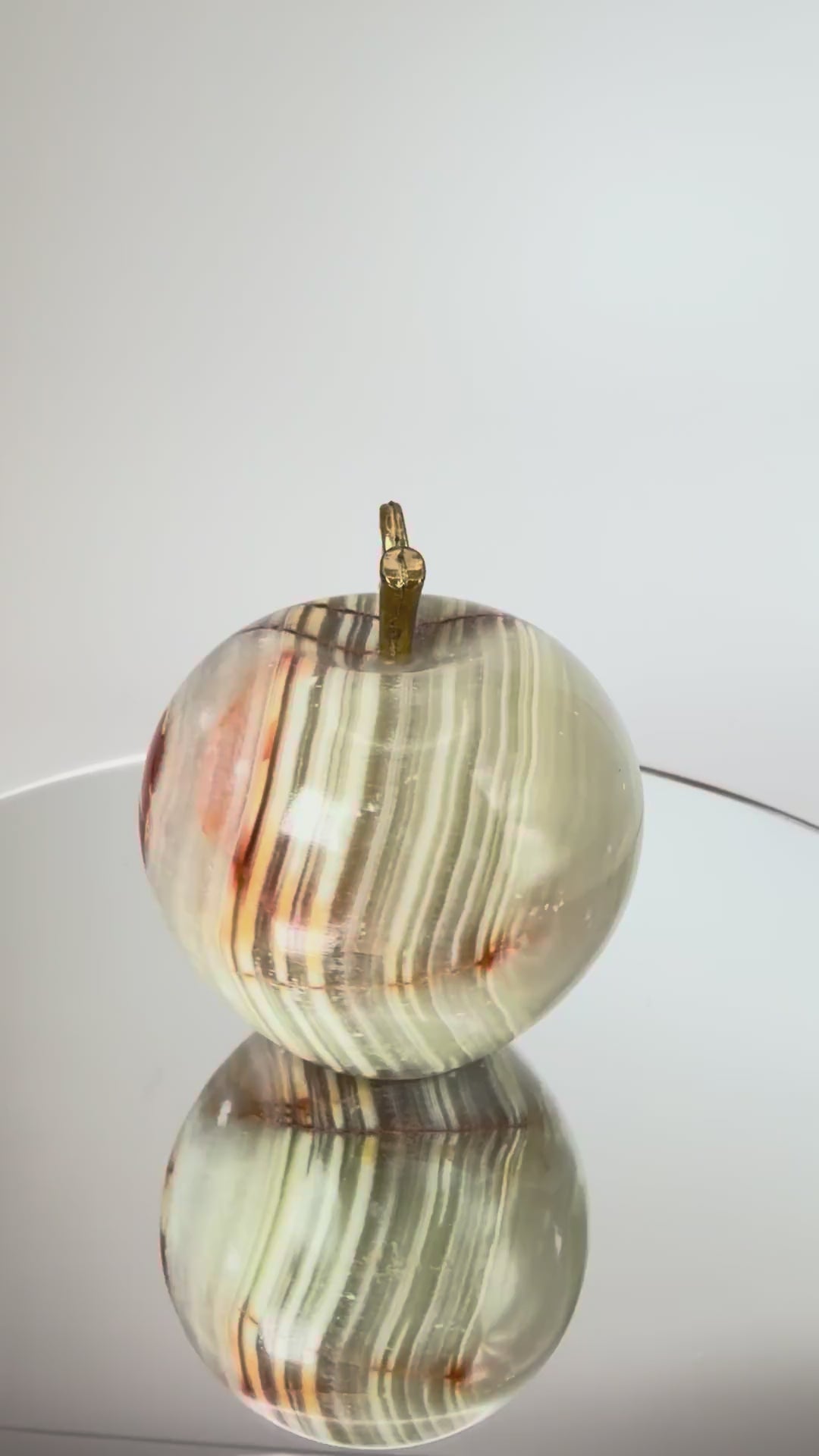 Onyx apple video