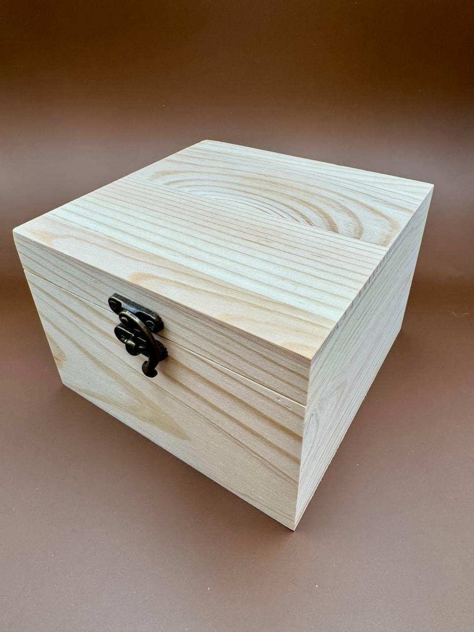 Prosperity Crystal Box