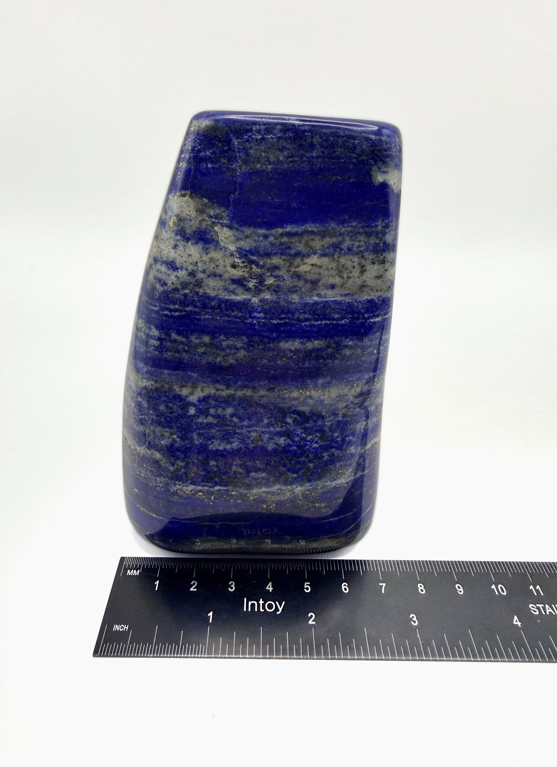 Lapis lazuli freeform measured for width